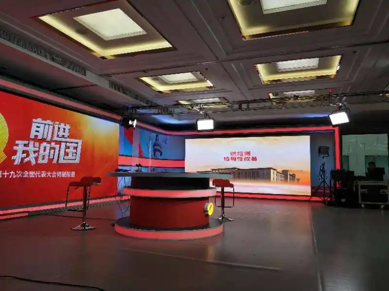 What should be paid attention to when using LED display in the studio?